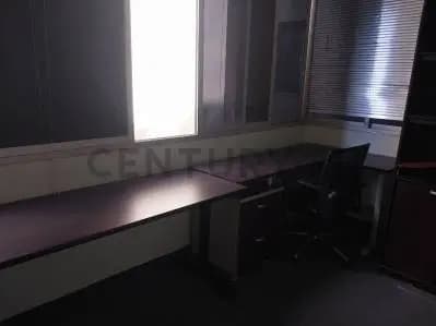 Oficina amoblada en Alquiler en El Rosal - 3