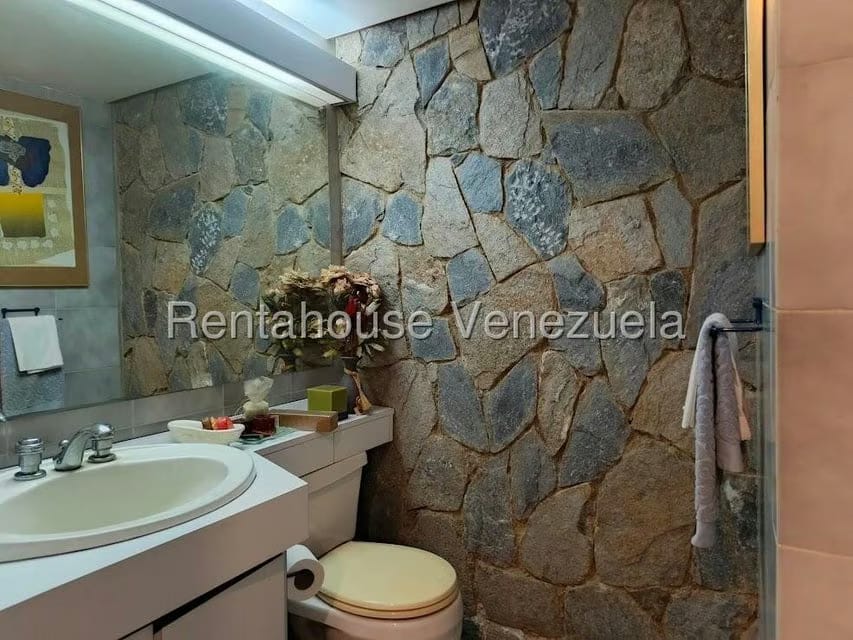 Casa (Duplex) en Venta en San Rafael de La Florida, Distrito Metropolitano - 13