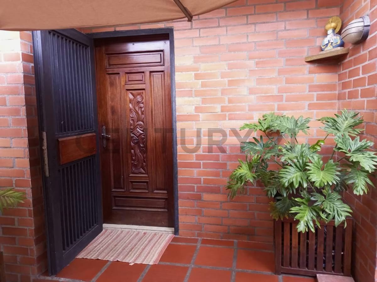 Casa en venta en Santa Eduvigis - 3