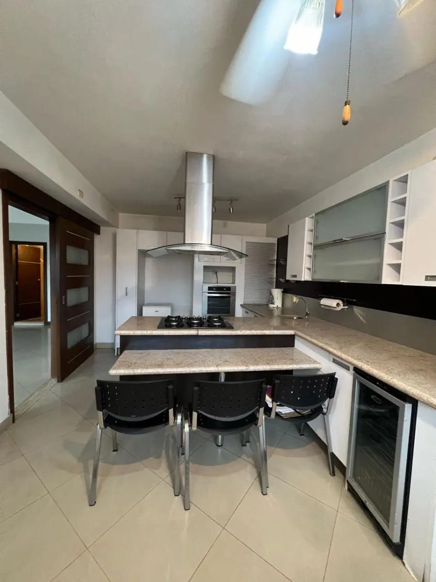 Apartamento en Venta en Urb. Valles de Camoruco Urb. Valles de Camoruco - 3