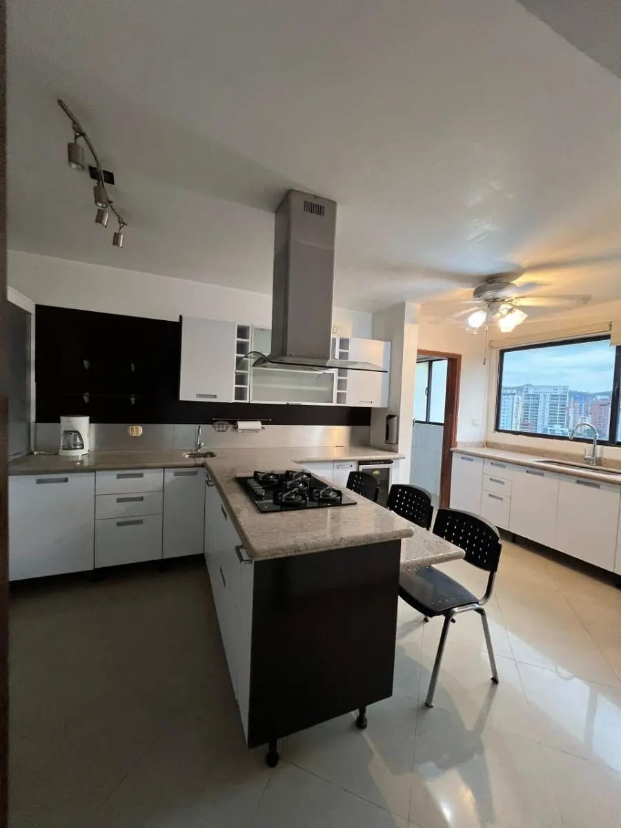 Apartamento en Venta en Urb. Valles de Camoruco Urb. Valles de Camoruco - 4