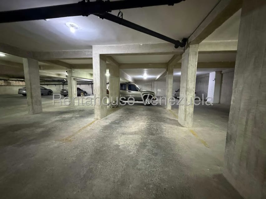 Apartamento (1 Nivel) en Venta en La Florida, Distrito Metropolitano - 23