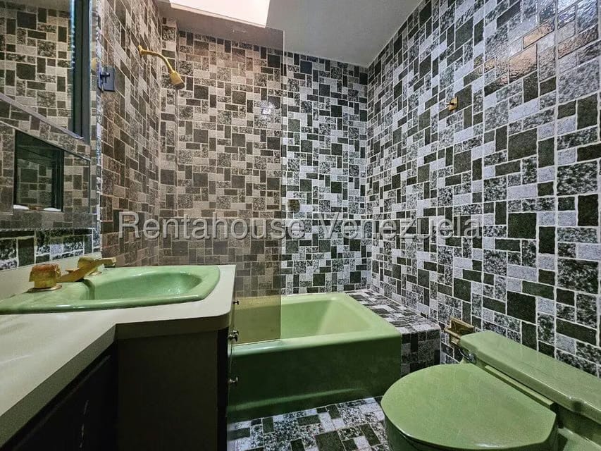 Casa (Multipes Niveles) en Venta en La Lagunita Country Club, Distrito Metropolitano - 50