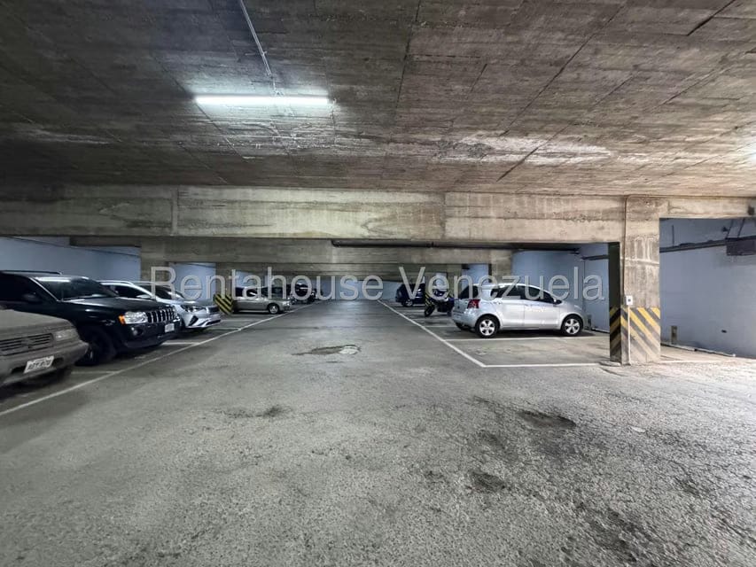 Apartamento (1 Nivel) en Venta en Colinas de Bello Monte, Distrito Metropolitano - 30