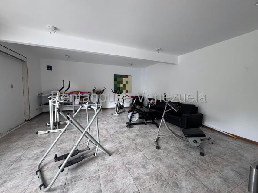 Apartamento (1 Nivel) en Venta en Colinas de Bello Monte, Distrito Metropolitano - 31