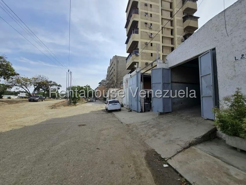 Comercial (Galpon - Deposito) en Venta en Marapa Marina, Vargas - 2