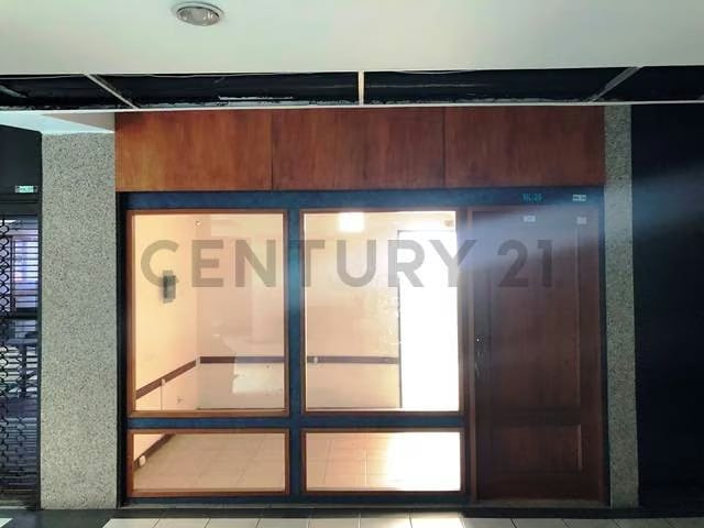 Local De 26,71 Mts2 En Venta En El Cc El Refugio - 2