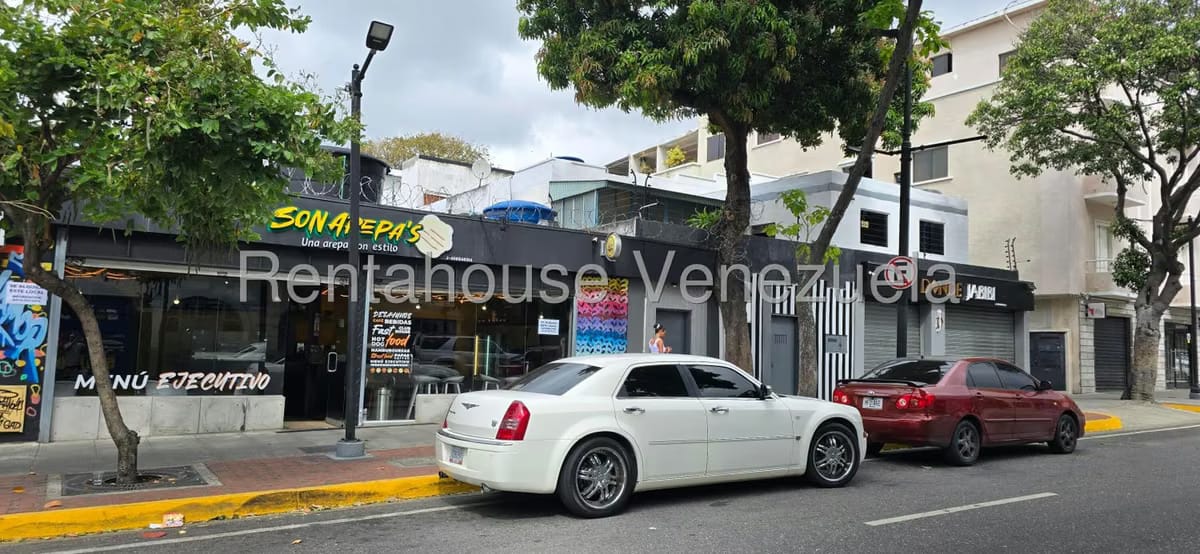 Comercial (Local Comercial) en Alquiler en Chacao, Distrito Metropolitano - 2