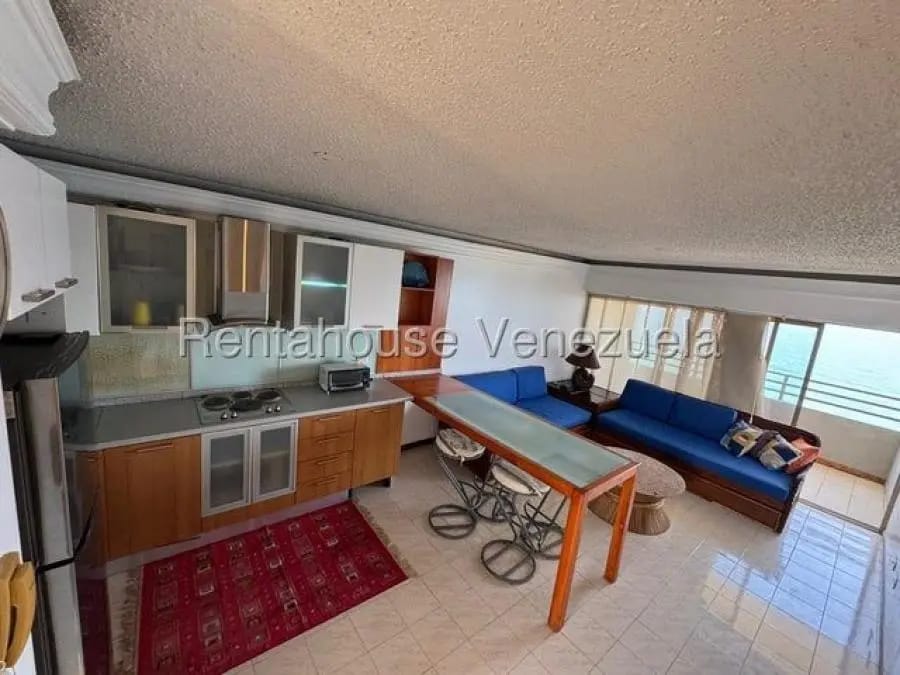 Apartamento en Alquiler en PLaya grande Catia La Mar - 4