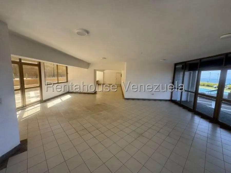 Apartamento en Alquiler en PLaya grande Catia La Mar - 9