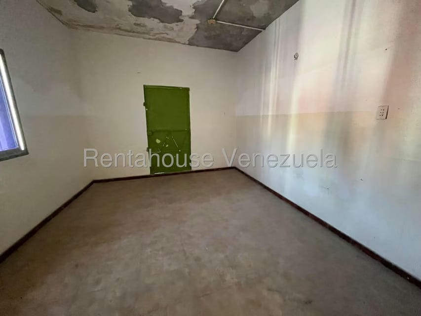 Casa (1 Nivel) en Venta en San Bernardino, Distrito Metropolitano - 13
