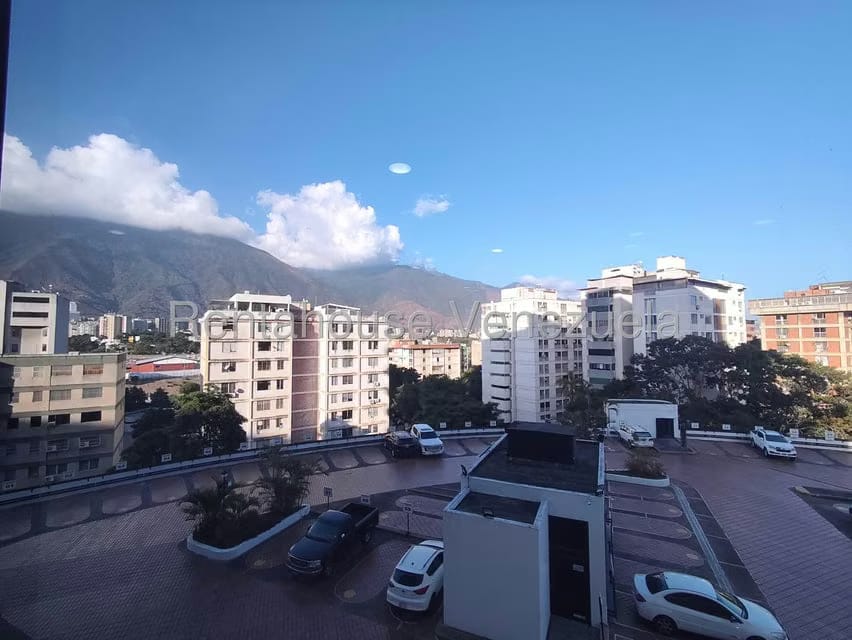 Comercial (Oficina) en Alquiler en Chuao, Distrito Metropolitano - 19