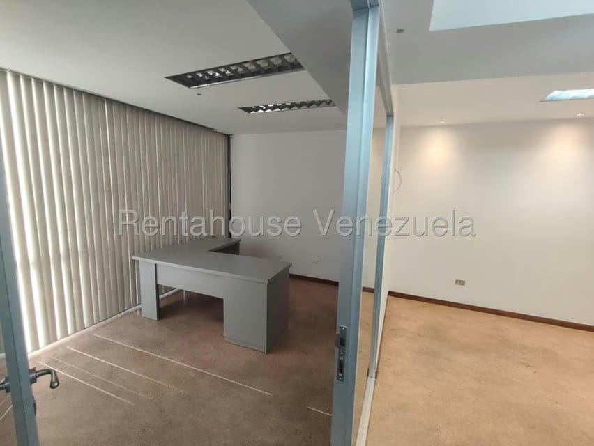 Comercial (Oficina) en Alquiler en Chuao, Distrito Metropolitano - 6