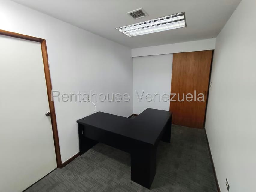 Comercial (Oficina) en Alquiler en Chuao, Distrito Metropolitano - 7