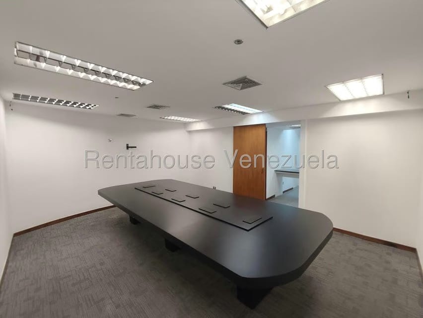 Comercial (Oficina) en Alquiler en Chuao, Distrito Metropolitano - 10