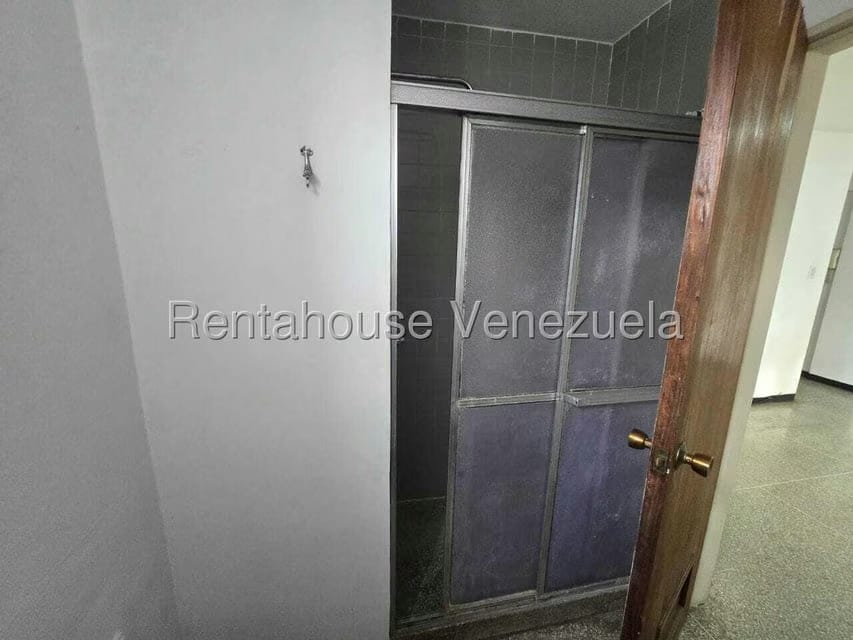 Apartamento (1 Nivel) en Alquiler en Parroquia La Candelaria, Distrito Metropolitano - 13