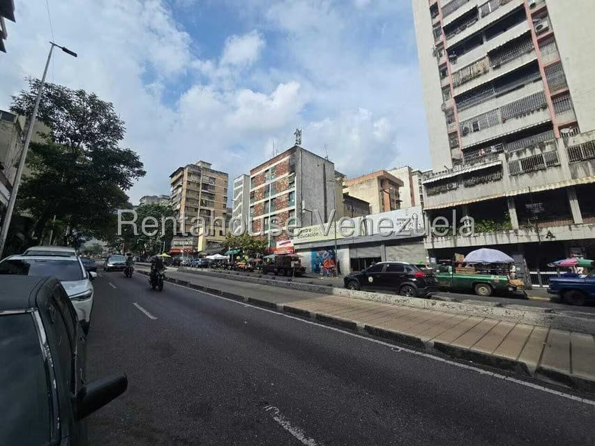 Apartamento (1 Nivel) en Alquiler en Parroquia La Candelaria, Distrito Metropolitano - 15