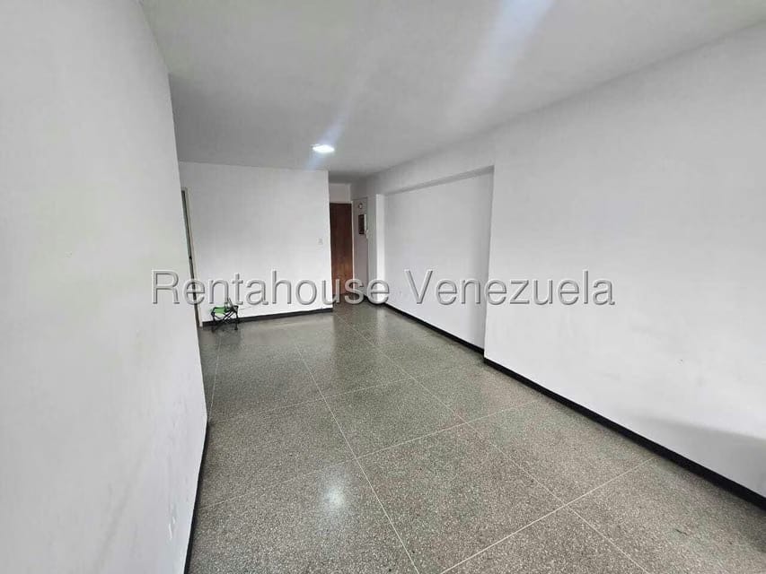 Apartamento (1 Nivel) en Alquiler en Parroquia La Candelaria, Distrito Metropolitano - 3