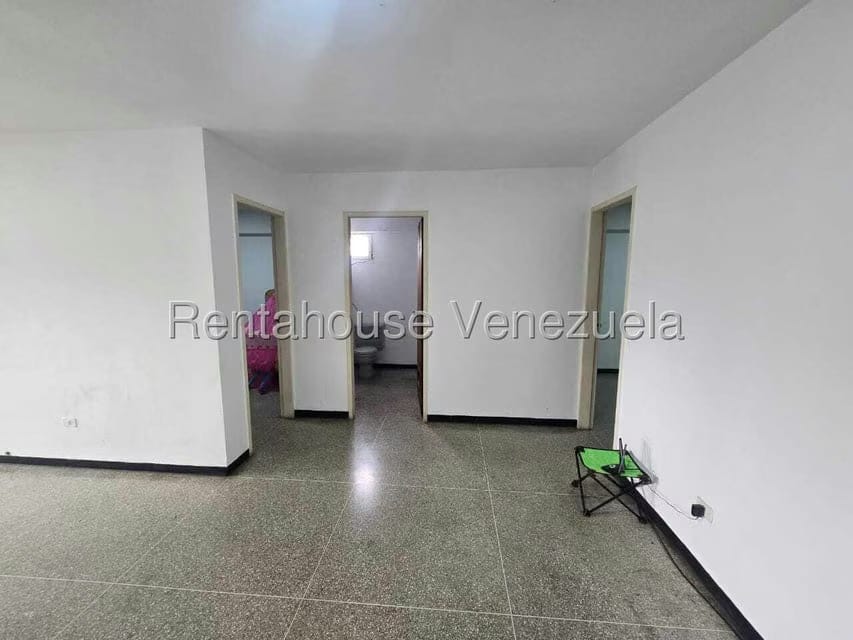 Apartamento (1 Nivel) en Alquiler en Parroquia La Candelaria, Distrito Metropolitano - 4