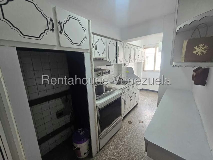 Apartamento (1 Nivel) en Alquiler en Parroquia La Candelaria, Distrito Metropolitano - 5