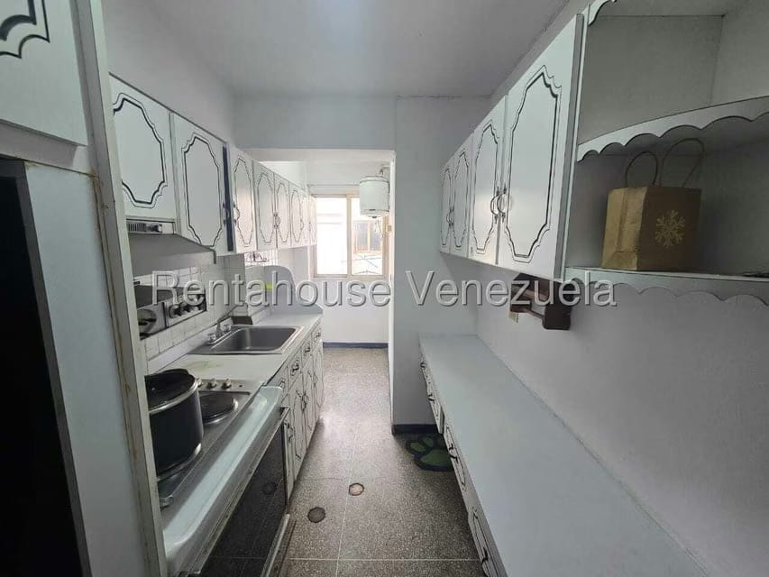 Apartamento (1 Nivel) en Alquiler en Parroquia La Candelaria, Distrito Metropolitano - 6