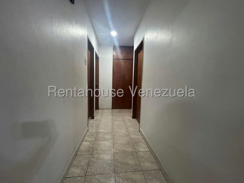 Apartamento (1 Nivel) en Venta en El Valle, Distrito Metropolitano - 7