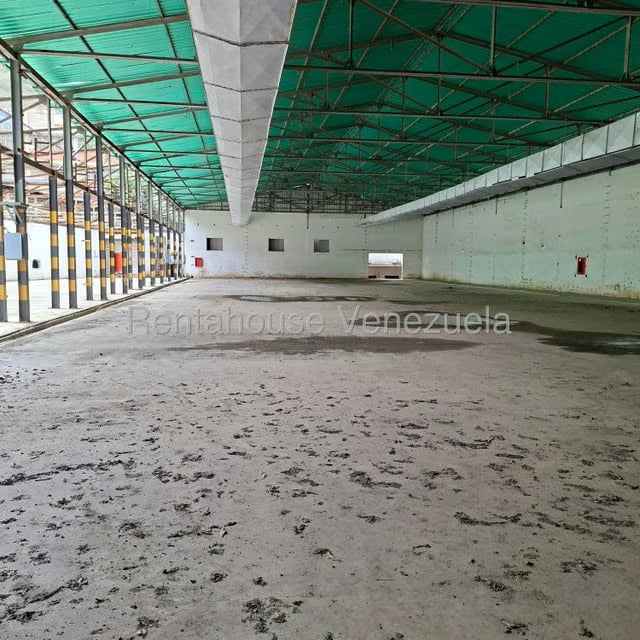 Comercial (Galpon - Deposito) en Alquiler en Macarao, Distrito Metropolitano