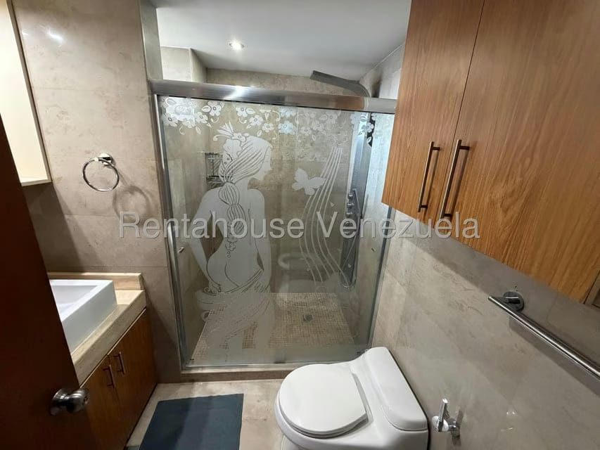 Apartamento (1 Nivel) en Alquiler en El Rosal, Distrito Metropolitano - 16