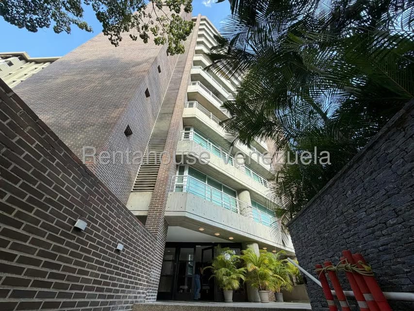 Apartamento (1 Nivel) en Alquiler en El Rosal, Distrito Metropolitano - 3