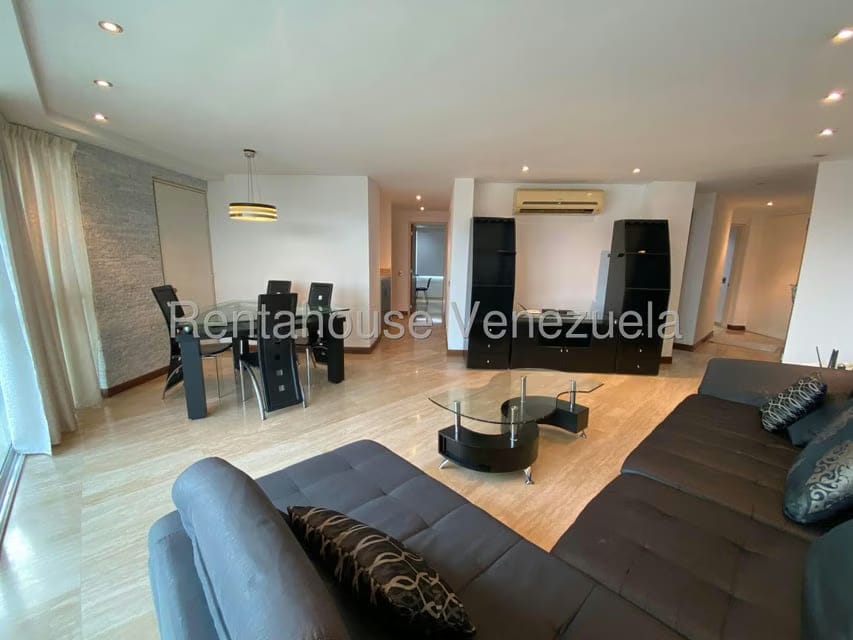 Apartamento (1 Nivel) en Alquiler en El Rosal, Distrito Metropolitano - 24