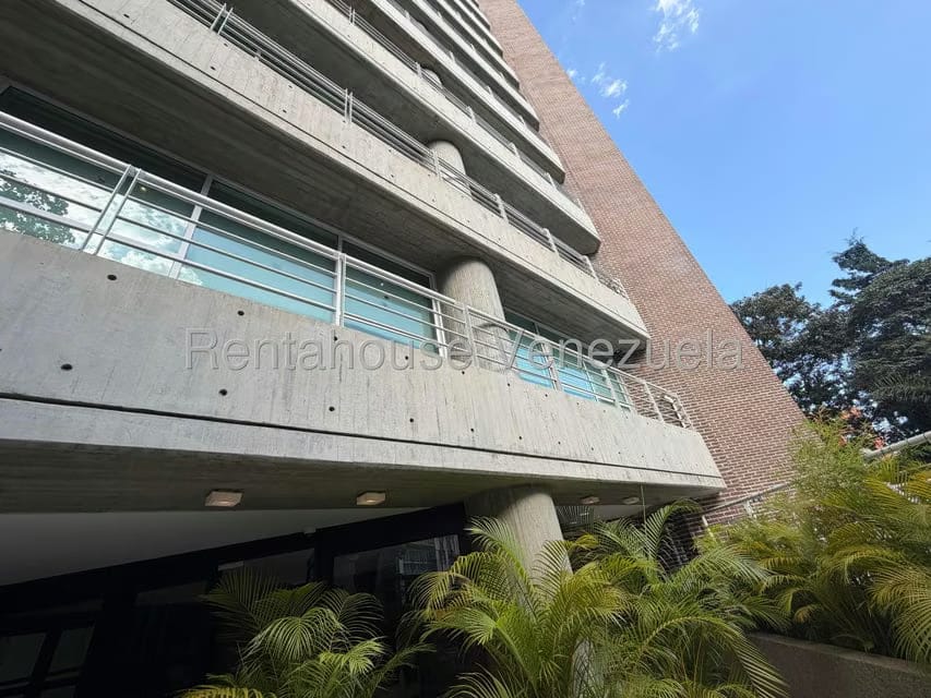 Apartamento (1 Nivel) en Alquiler en El Rosal, Distrito Metropolitano - 28