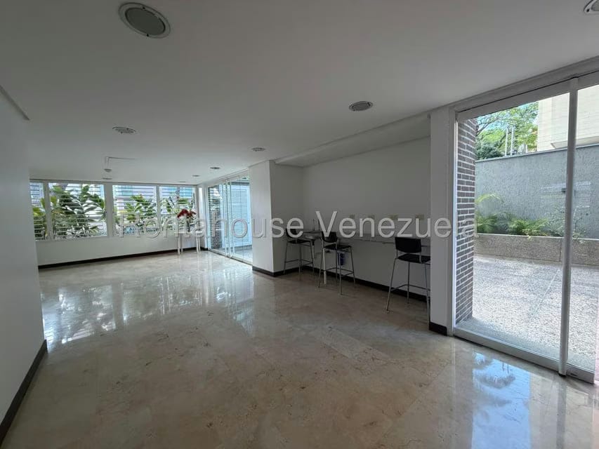 Apartamento (1 Nivel) en Alquiler en El Rosal, Distrito Metropolitano - 29
