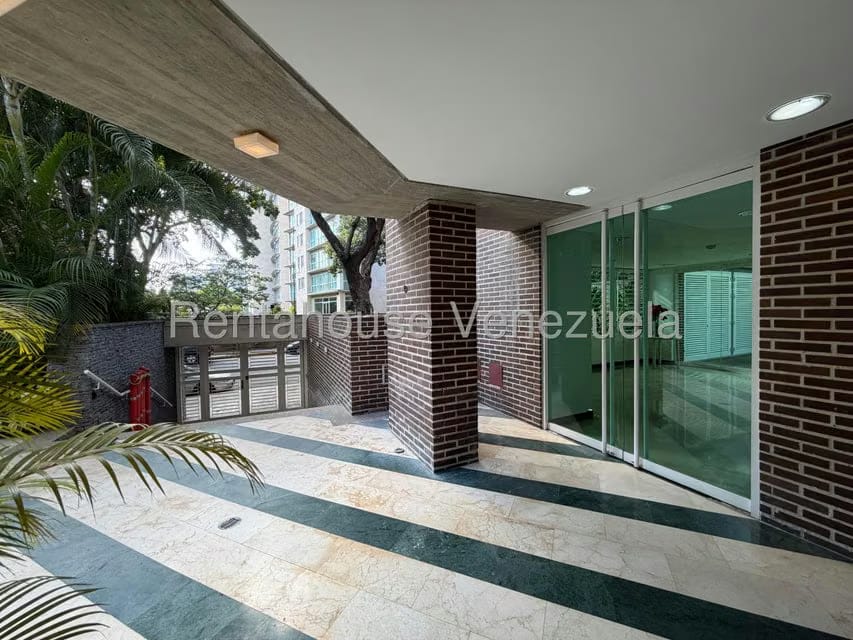 Apartamento (1 Nivel) en Alquiler en El Rosal, Distrito Metropolitano - 5