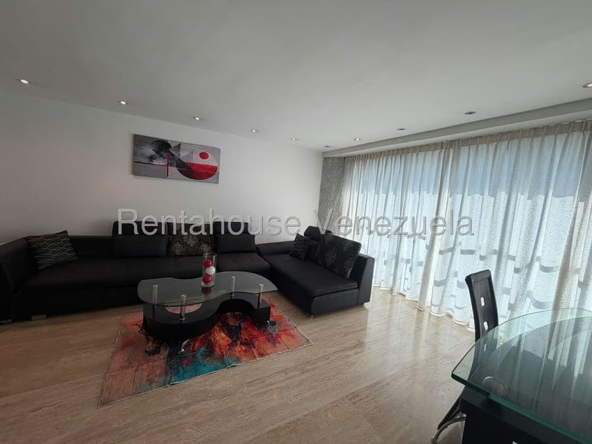 Apartamento (1 Nivel) en Alquiler en El Rosal, Distrito Metropolitano - 7