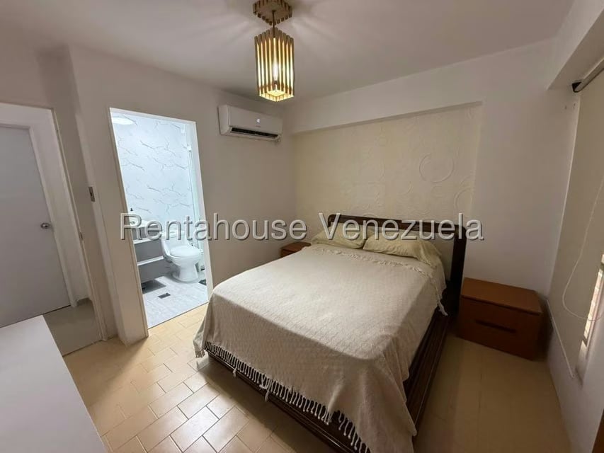 Apartamento (1 Nivel) en Alquiler en Los Naranjos del Cafetal, Distrito Metropolitano - 10