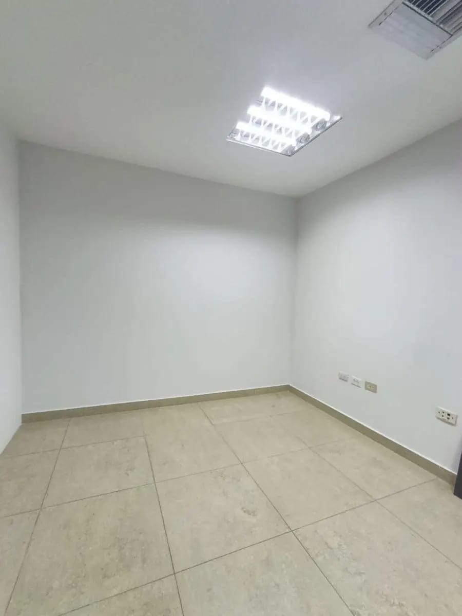 Oficina en Alquiler en Barquisimeto - 3