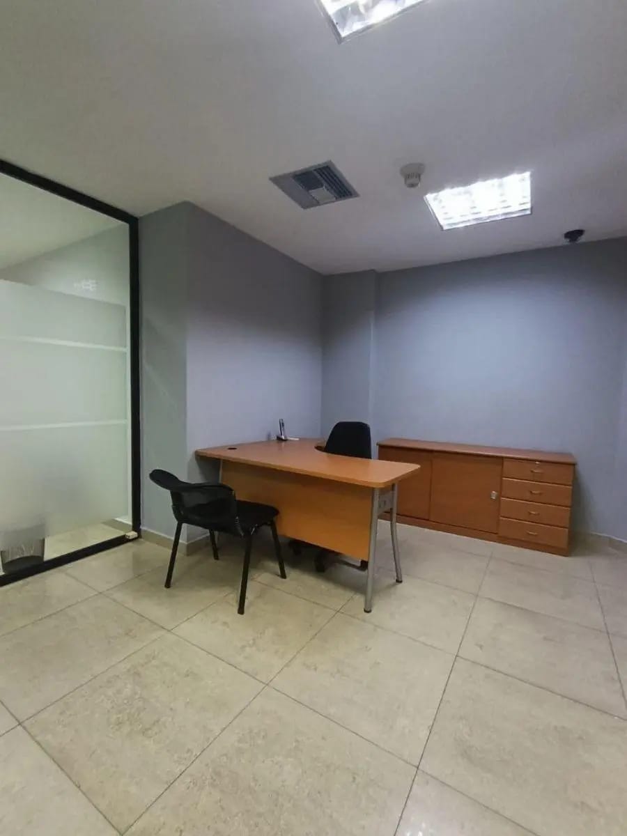 Oficina en Alquiler en Barquisimeto - 9