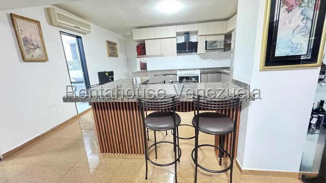 Apartamento (Planta Baja) en Venta en Chacao, Distrito Metropolitano - 5