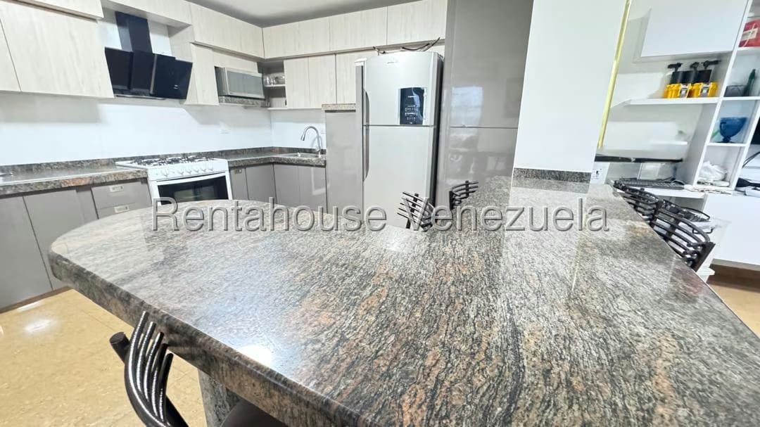 Apartamento (Planta Baja) en Venta en Chacao, Distrito Metropolitano - 8