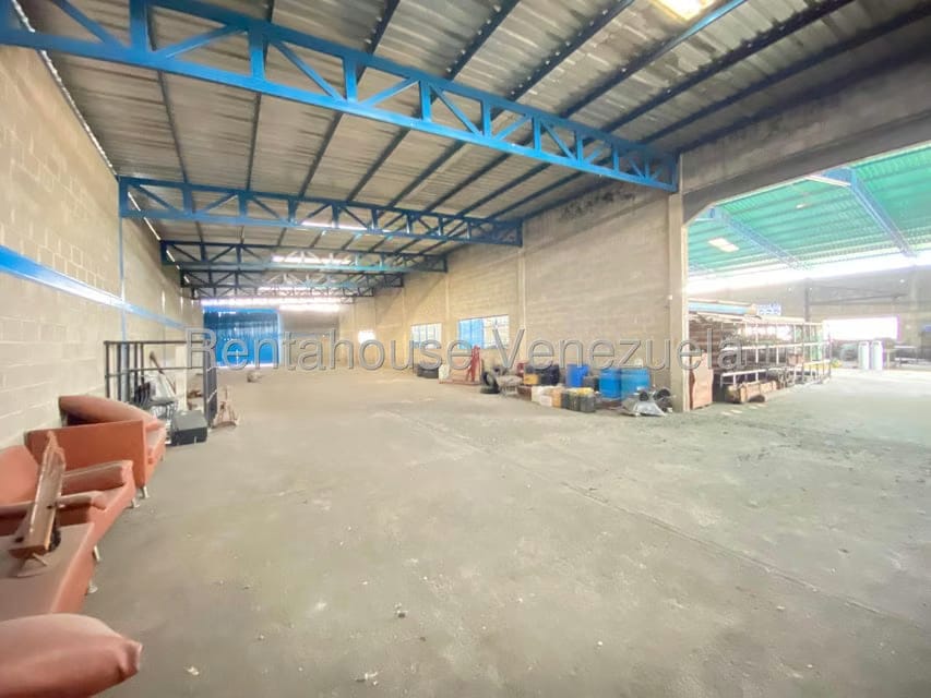 Comercial (Industrial) en Venta en Circunvalacion Sur, Portuguesa - 15