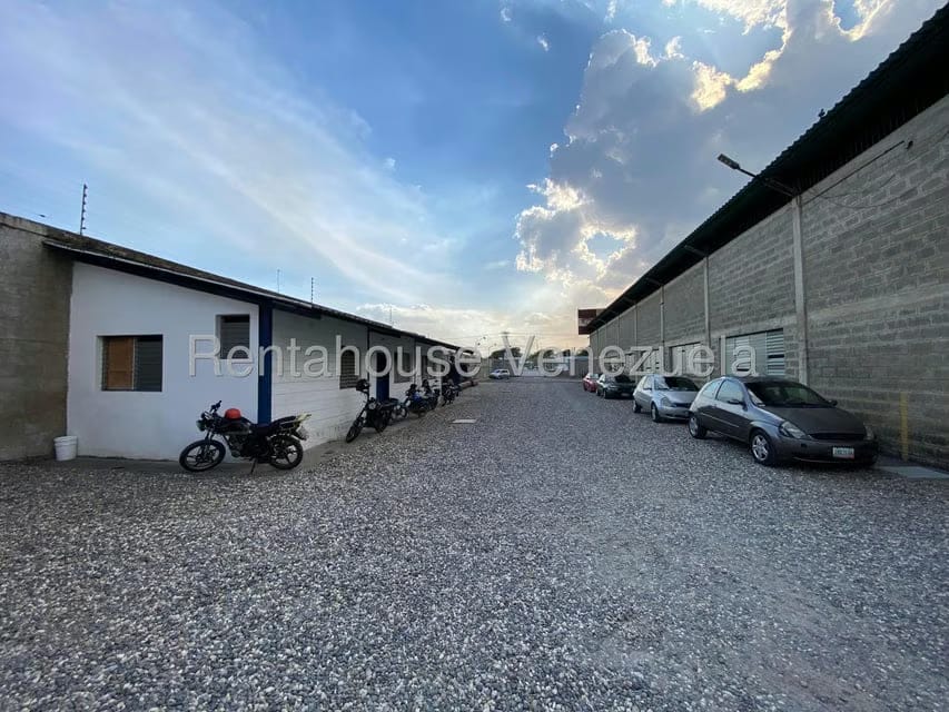 Comercial (Industrial) en Venta en Circunvalacion Sur, Portuguesa - 21