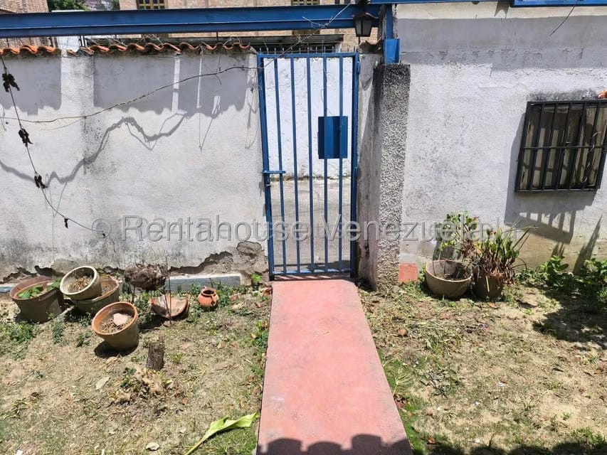 Casa (1 Nivel) en Venta en El Paraiso, Distrito Metropolitano - 26