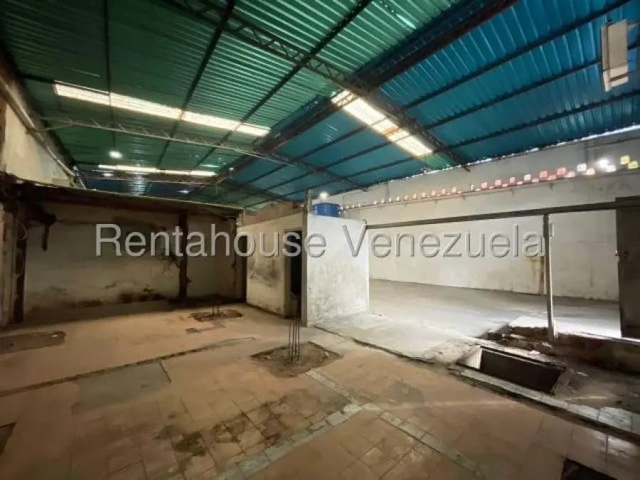 Galpon en Venta en avenida bolivar Maracay - 5