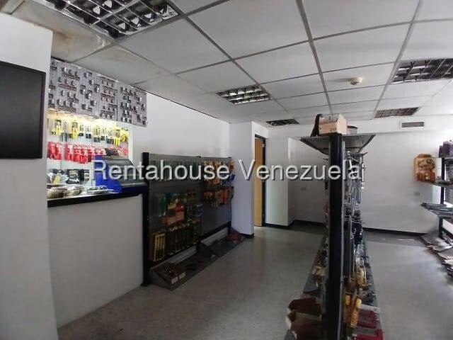 Comercial (Local Comercial) en Venta en La Mata, Lara - 27