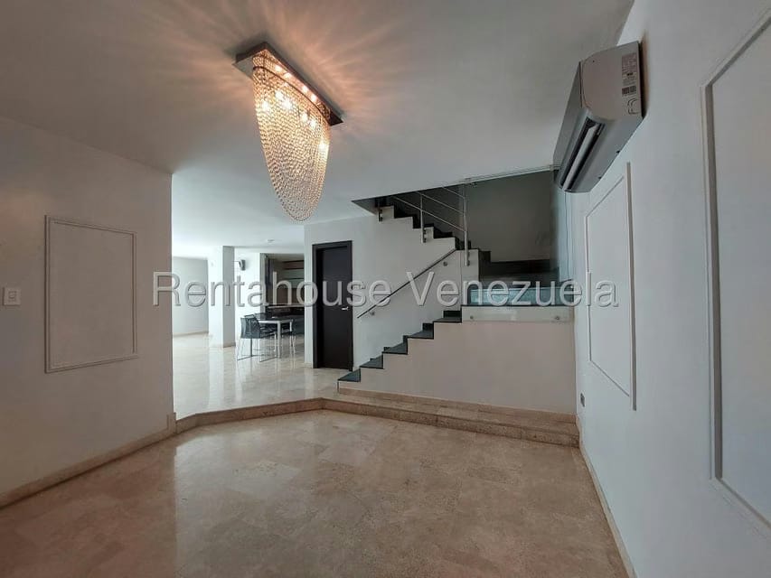 Townhouse (Duplex) en Alquiler en Cantaclaro, Zulia - 6