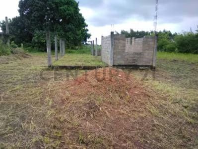 Venta de terreno, en la Urbanización Canaima, vía La Pica. - 2