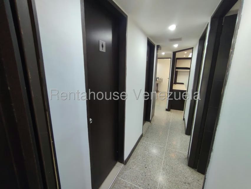 Comercial (Local Comercial) en Alquiler en Parroquia Santa Rosalia, Distrito Metropolitano - 11
