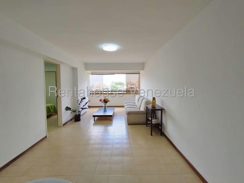 Apartamento (1 Nivel) en Alquiler en Macaracuay, Distrito Metropolitano - 11