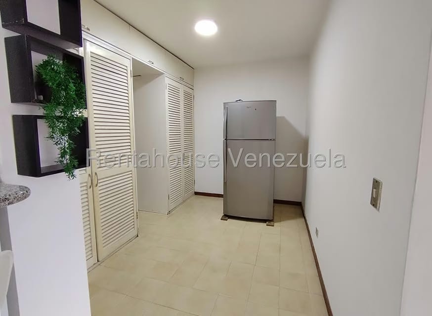 Apartamento (1 Nivel) en Alquiler en Macaracuay, Distrito Metropolitano - 17
