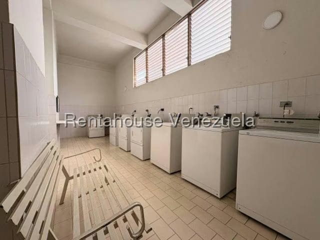 Apartamento (1 Nivel) en Alquiler en Macaracuay, Distrito Metropolitano - 25
